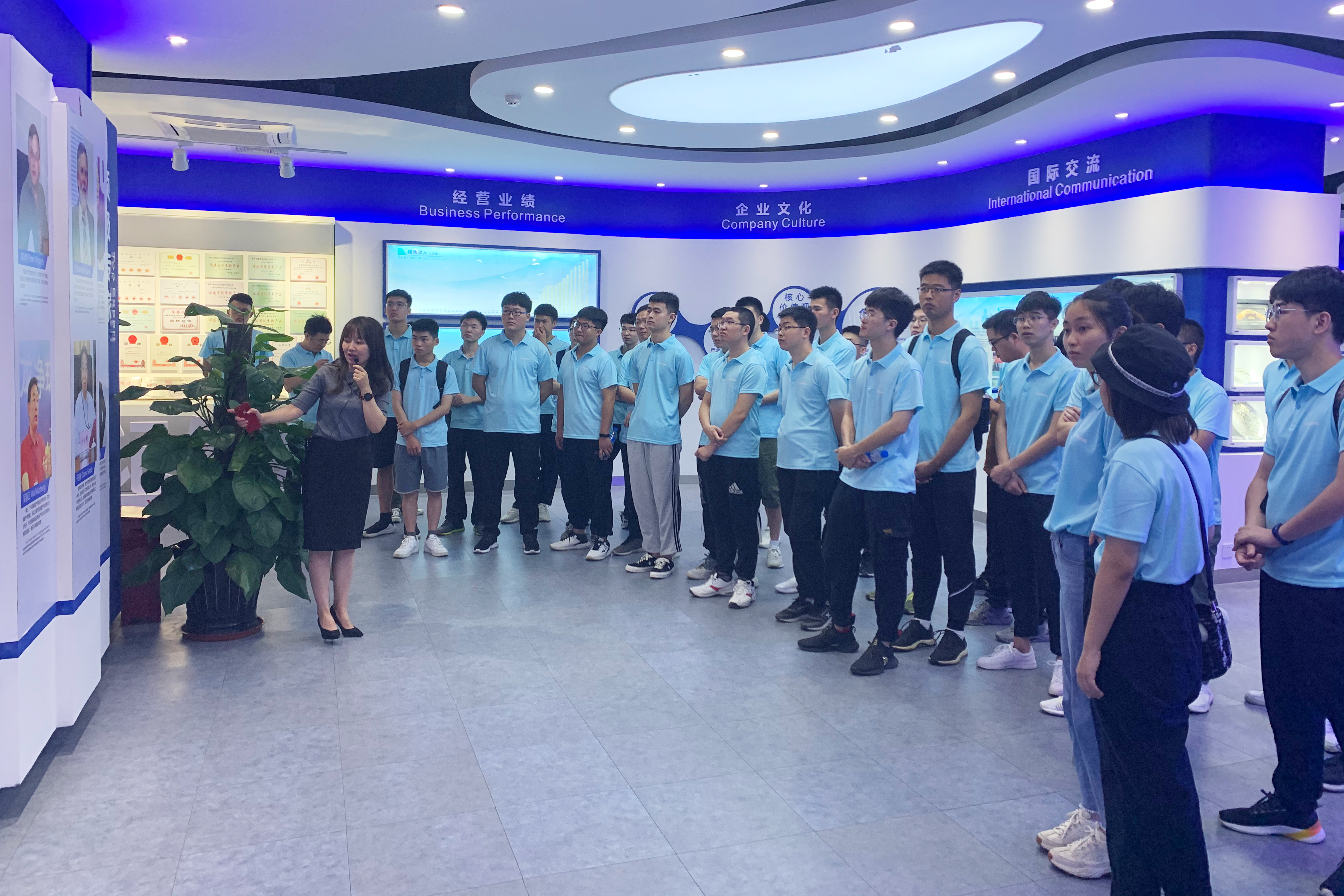 1642473947128862.jpg 1642473947128862.jpg