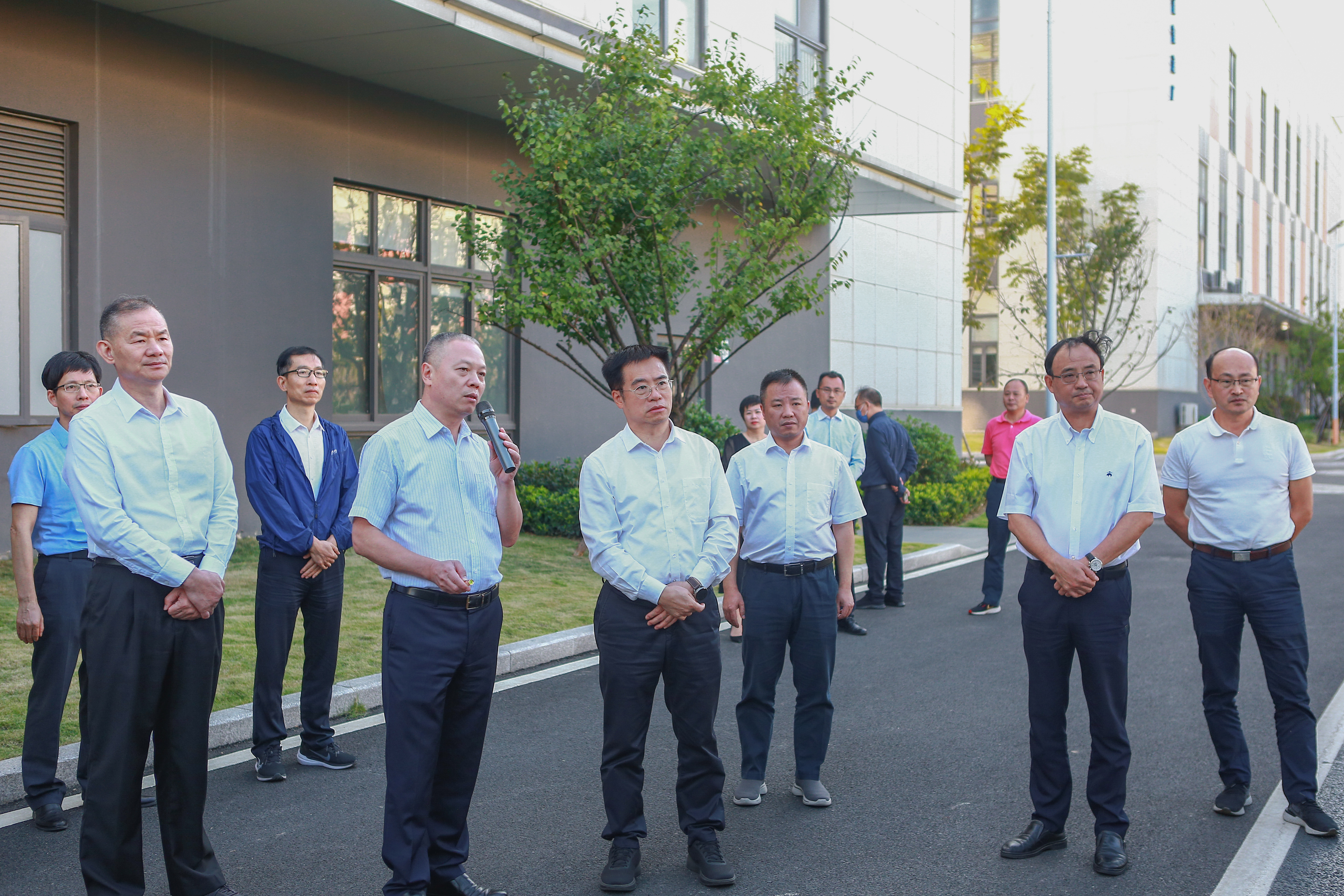 1666938302498942.jpg 1666938302498942.jpg