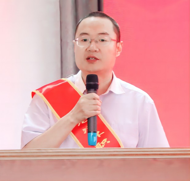 1700706826158809.jpg 1700706826158809.jpg